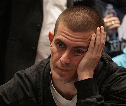 Гас Хансен жалуется на ГСЧ Full Tilt