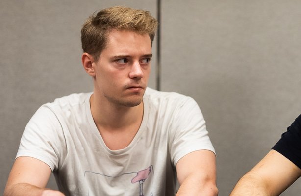 Линуса Лелигера обвиняют в использовании подсказчика: обзор новостей