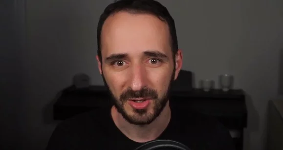 «Я был маньяком чек-рэйзов!» Лучшее из твиттера Ури Пелега