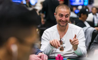 Почему не надо 3-бетить AKs против рэйза с баттона