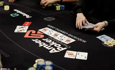 Производственный брак или мошенничество? В колодах для ТВ-столов нашли заметные дефекты